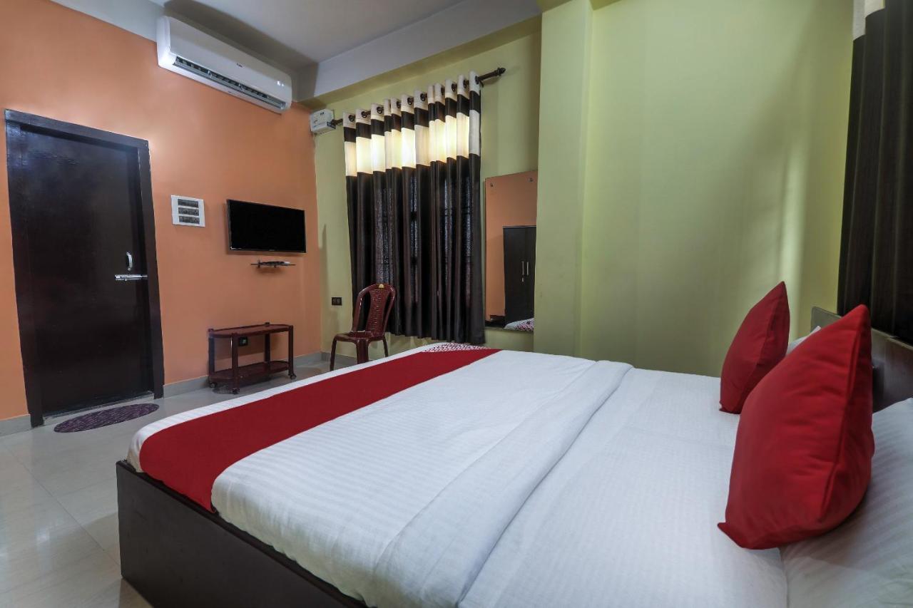 Oyo 13927 Green View Guest House Dispur Exteriör bild