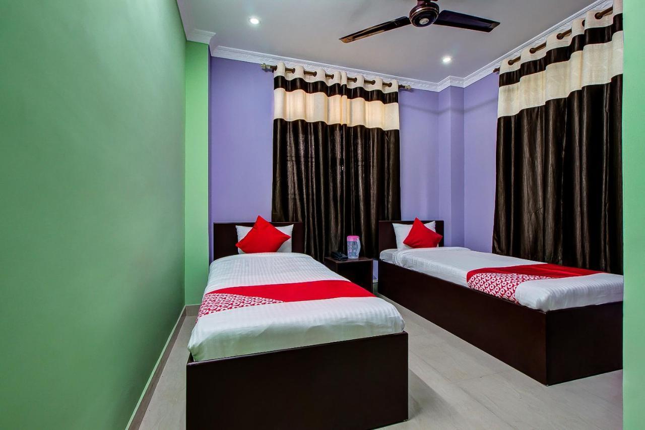 Oyo 13927 Green View Guest House Dispur Exteriör bild